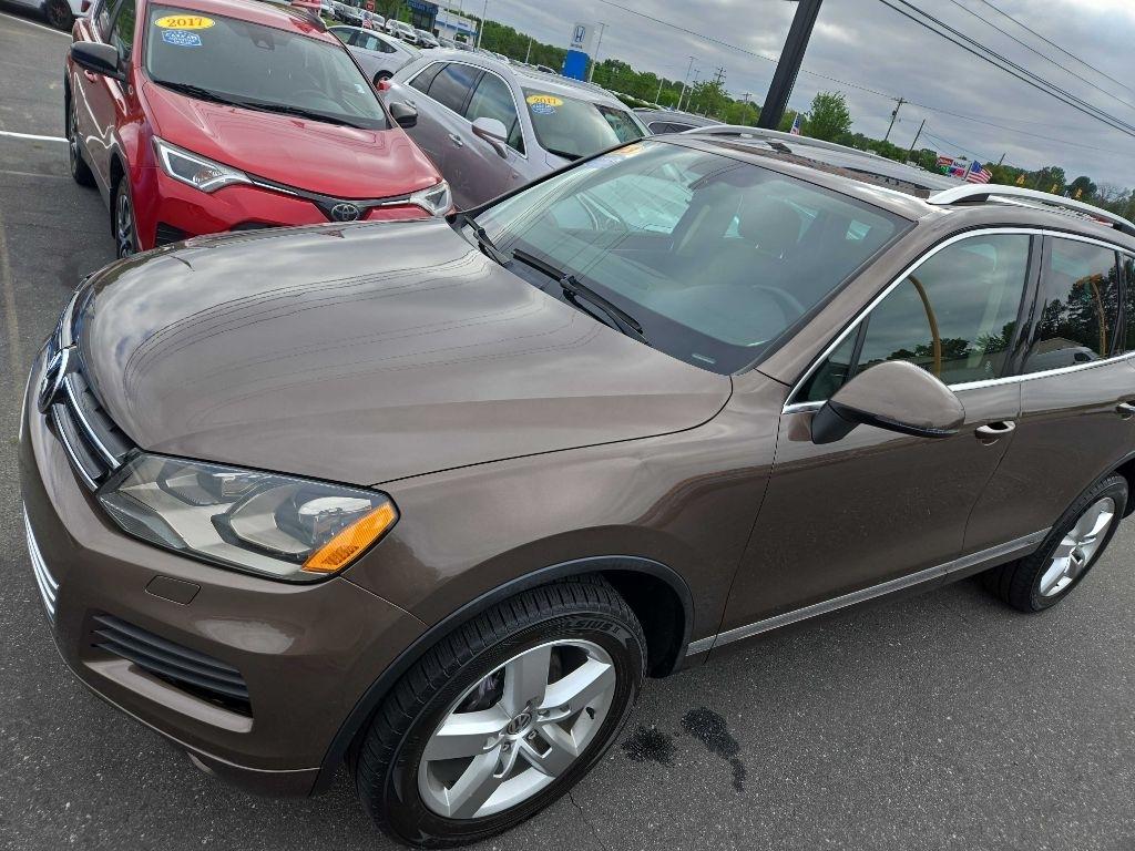 Volkswagen Touareg  2013