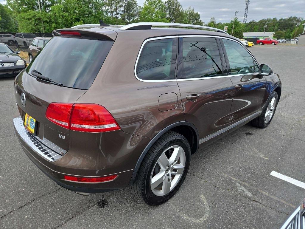 Volkswagen Touareg  2013