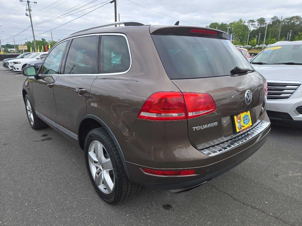 Volkswagen Touareg  2013