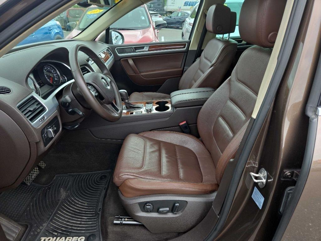 Volkswagen Touareg  2013