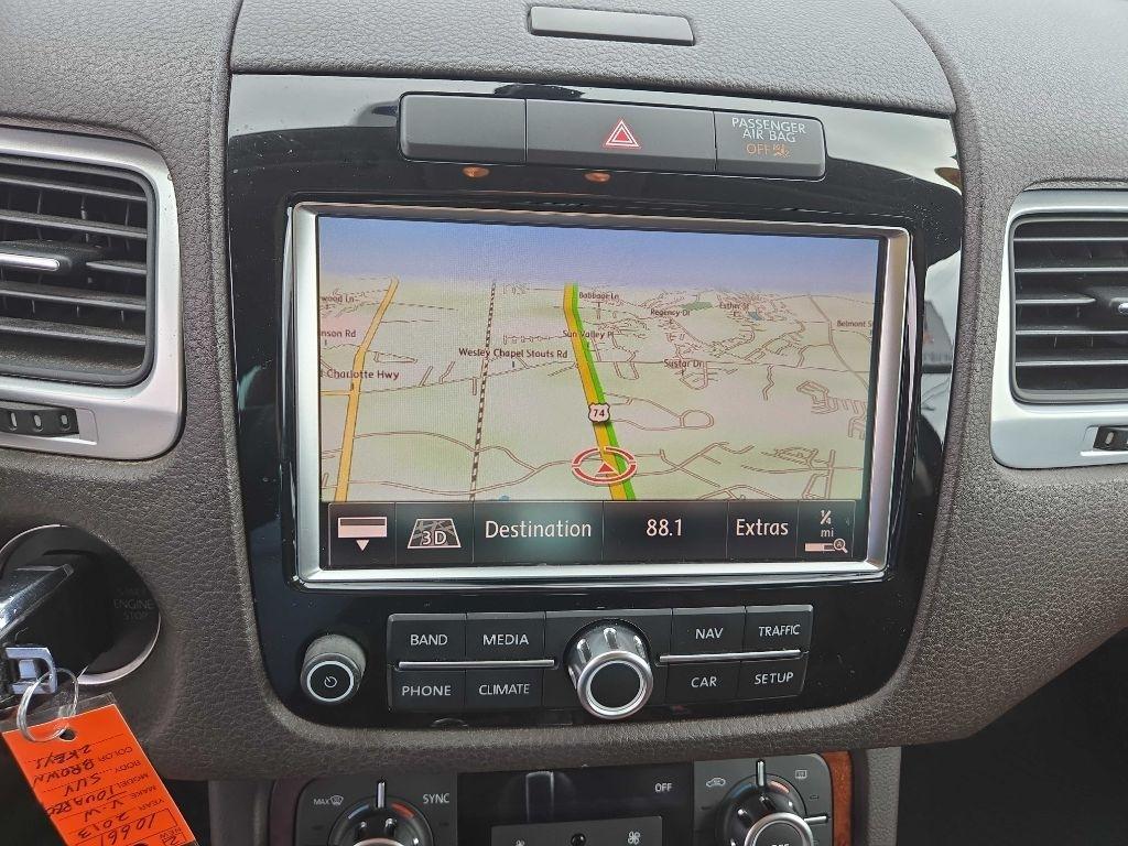 Volkswagen Touareg  2013