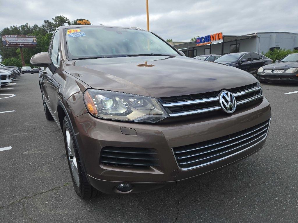 Volkswagen Touareg  2013