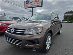 2013 Volkswagen Touareg 