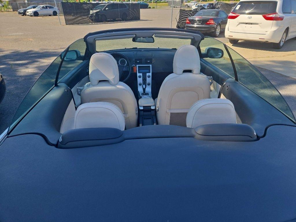 Volvo C70  2012