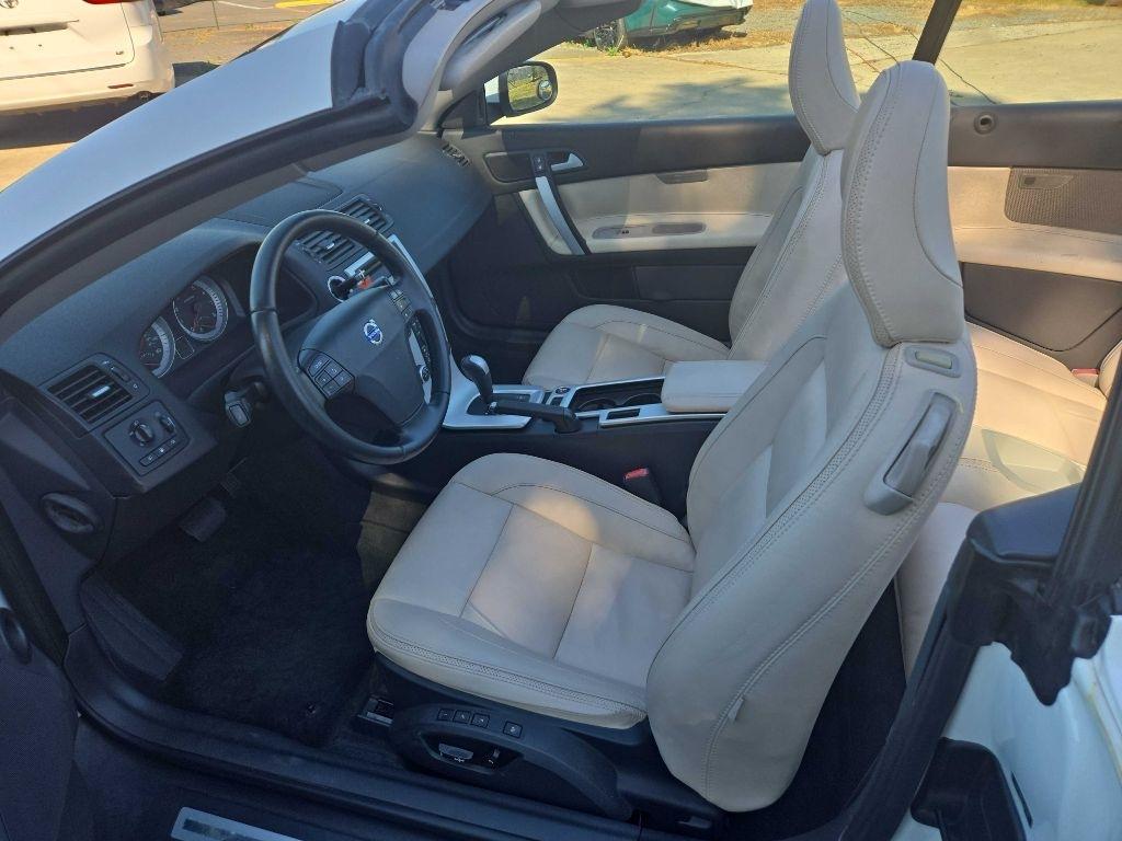 Volvo C70  2012