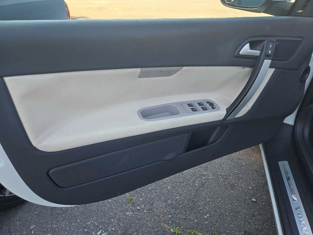 Volvo C70  2012