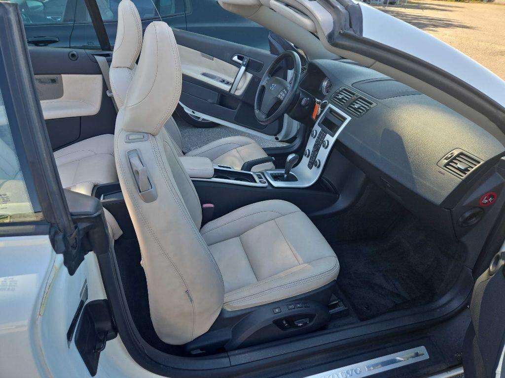Volvo C70  2012