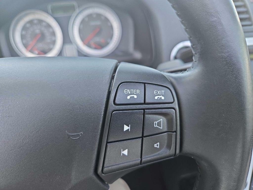 Volvo C70  2012