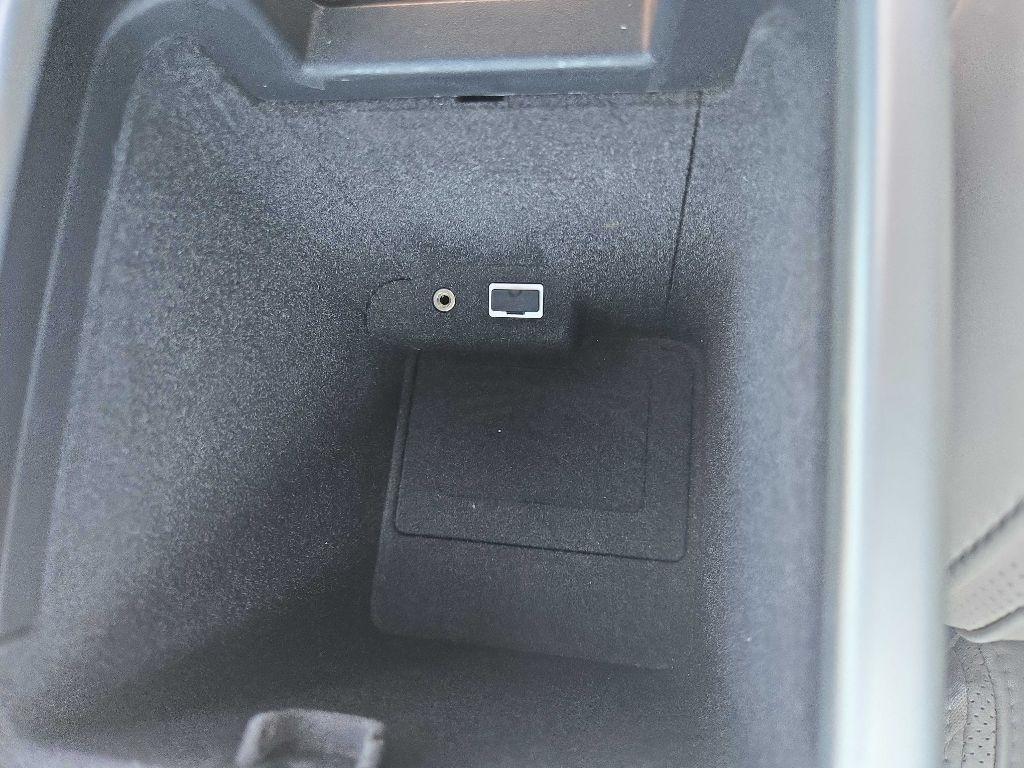 Volvo C70  2012