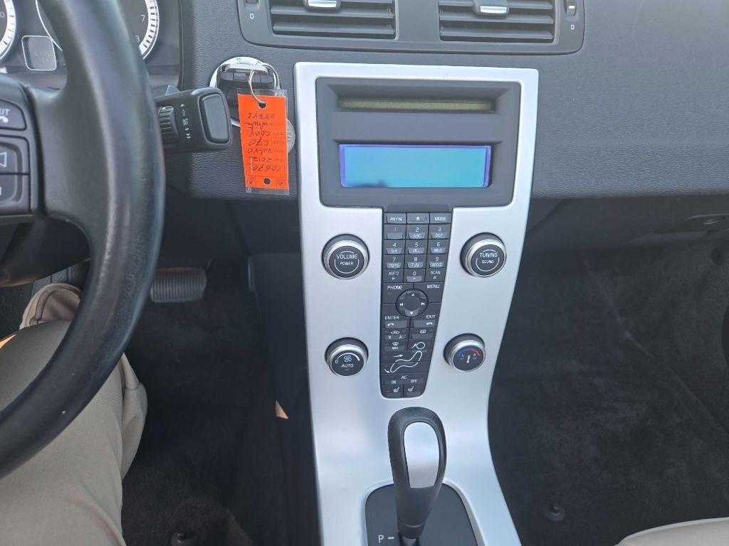 Volvo C70  2012