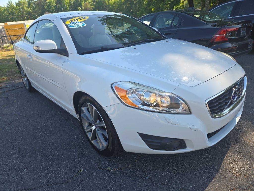 Volvo C70  2012