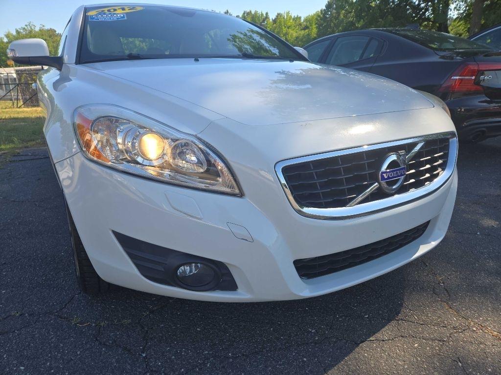 Volvo C70  2012