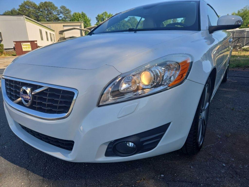 Volvo C70  2012