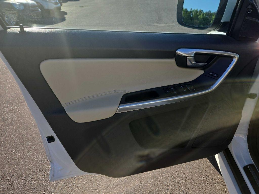 Volvo XC60  2016