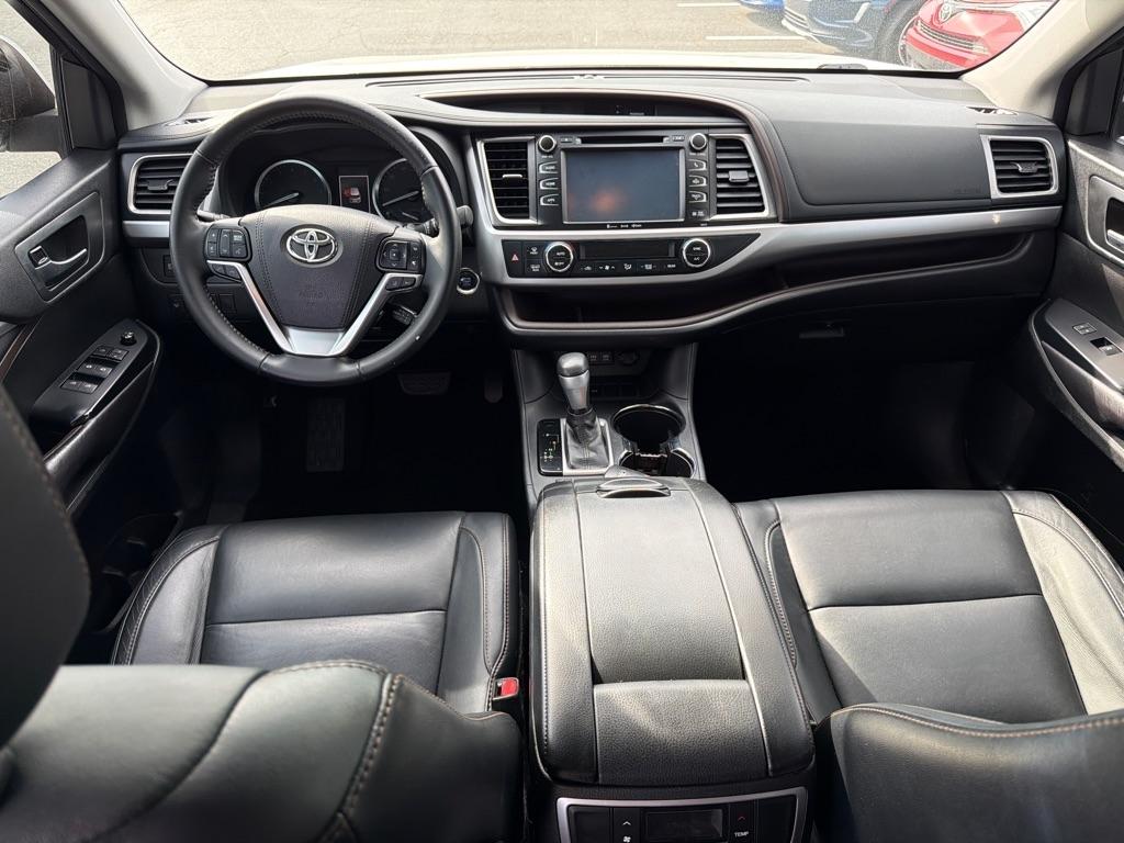 Toyota Highlander  2017