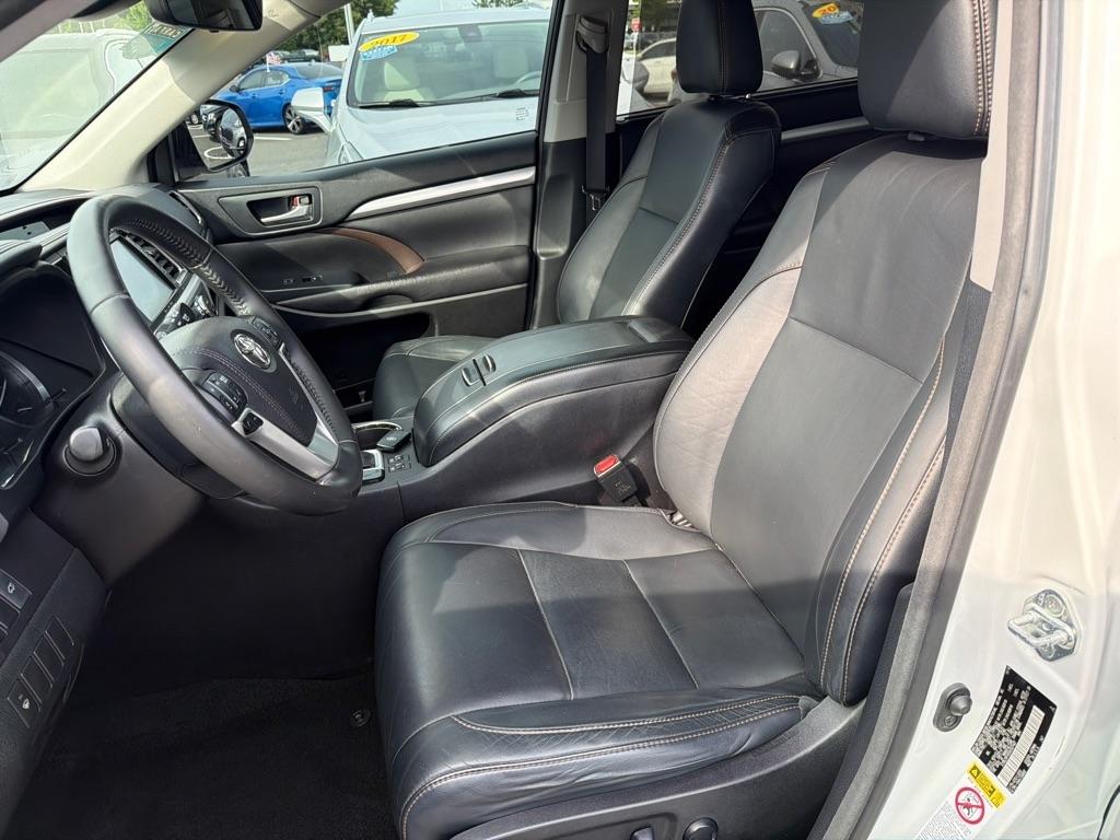 Toyota Highlander  2017