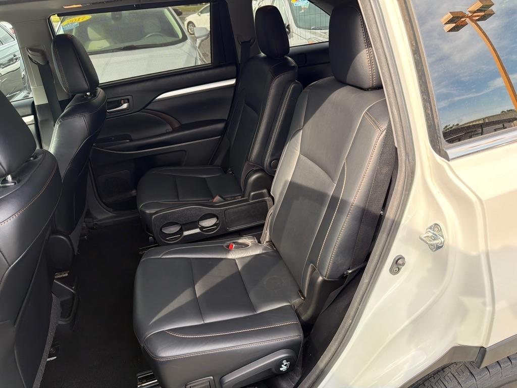 Toyota Highlander  2017