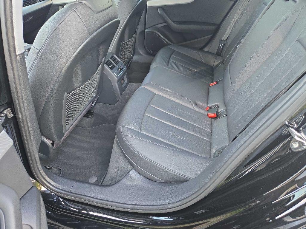 Audi A4  2017