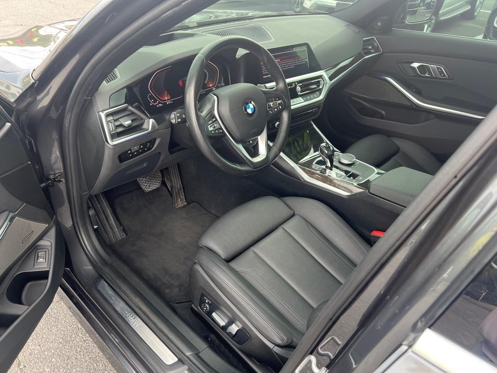 BMW 3-Series  2021