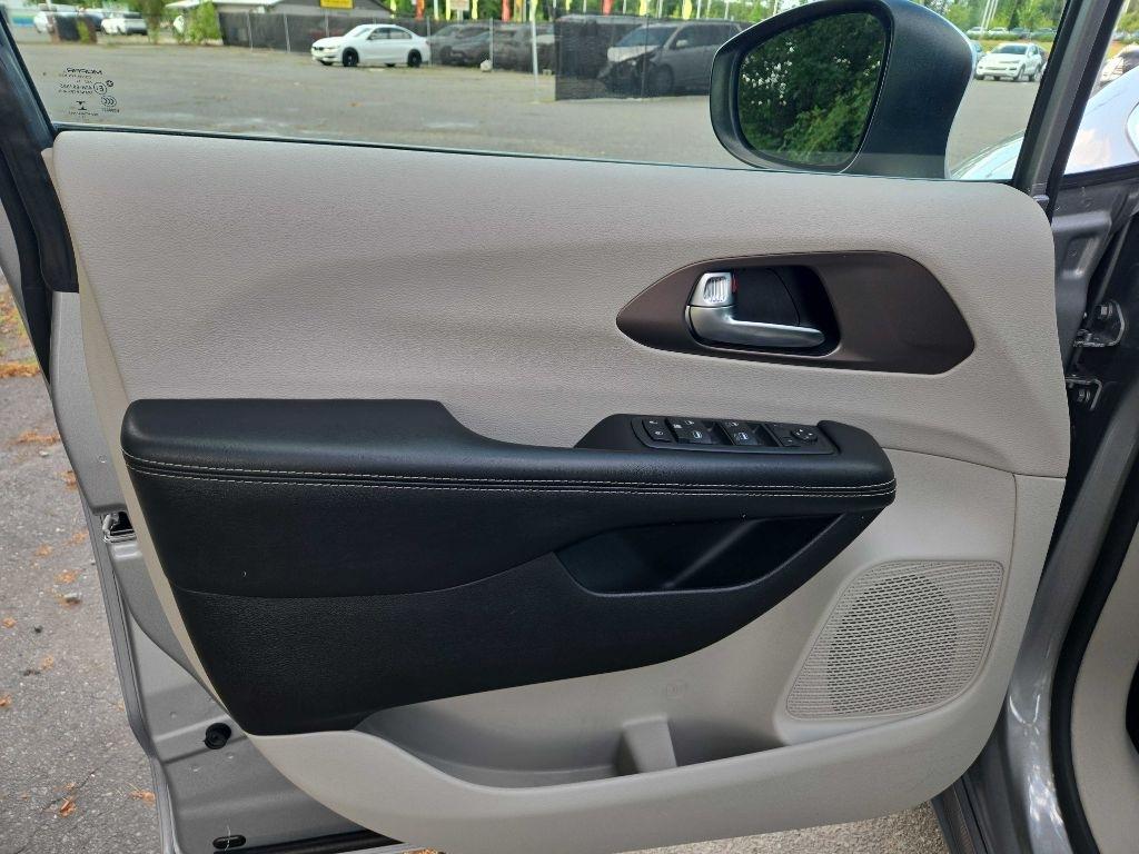 Chrysler Voyager  2020