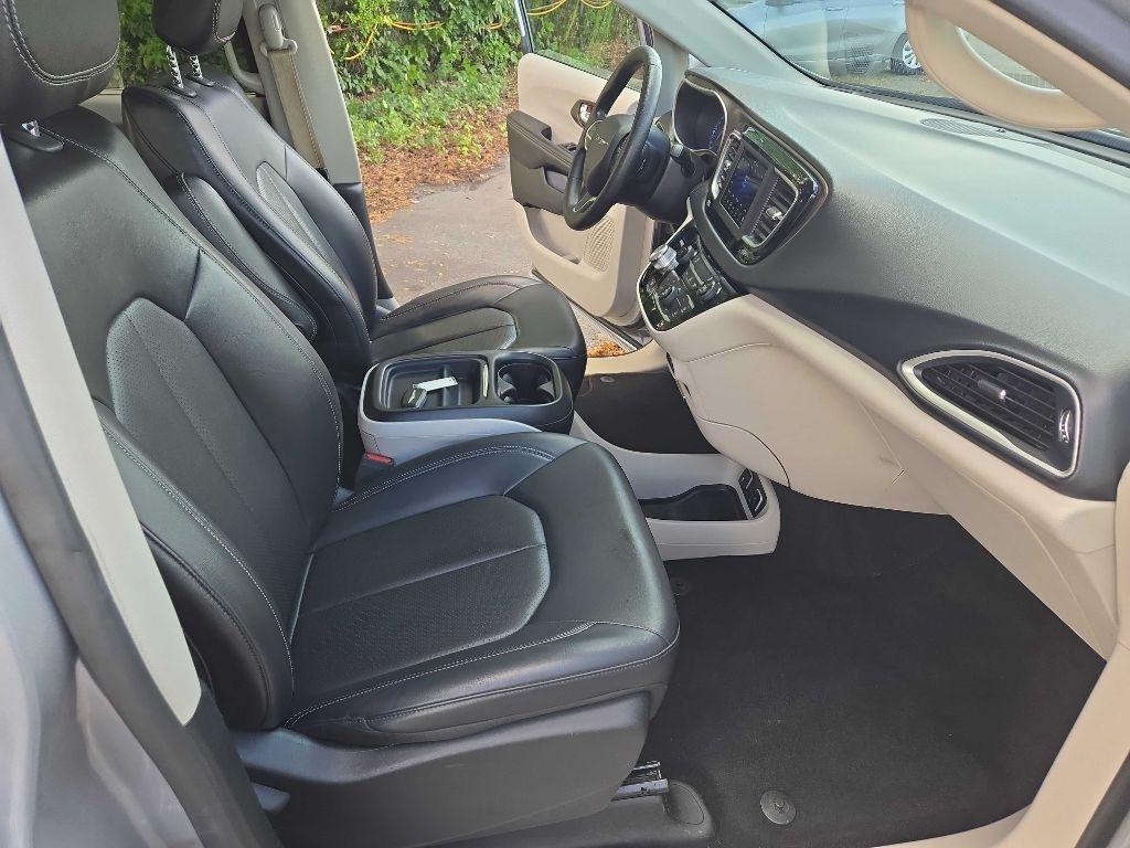 Chrysler Voyager  2020