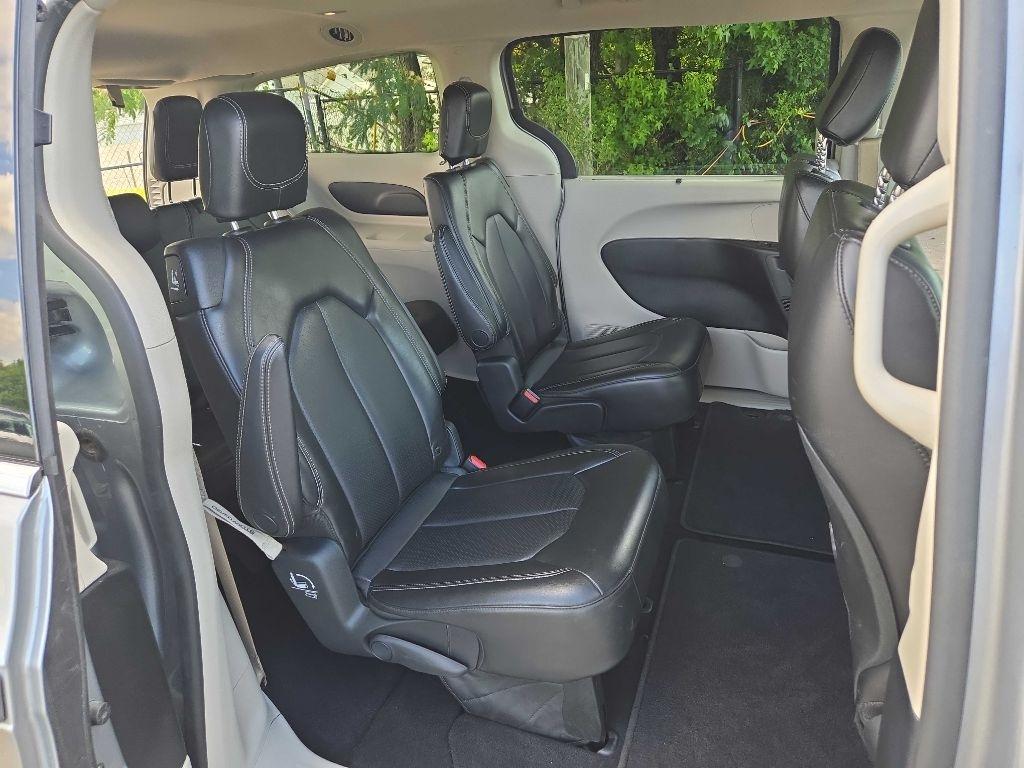 Chrysler Voyager  2020
