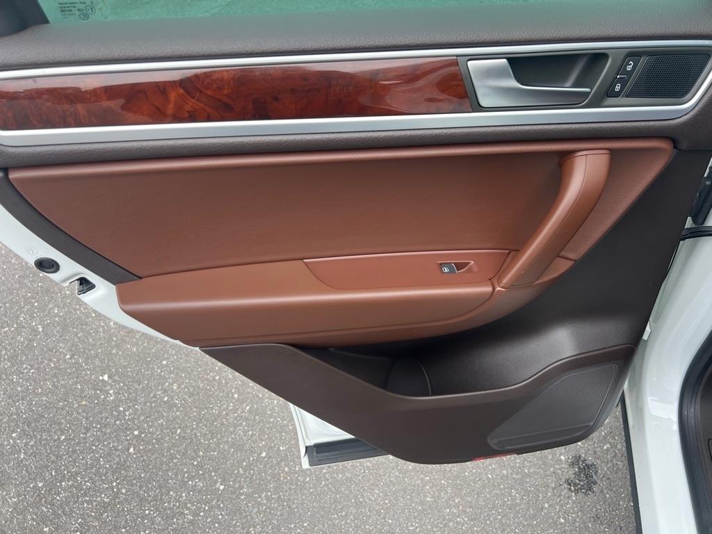 Volkswagen Touareg  2014