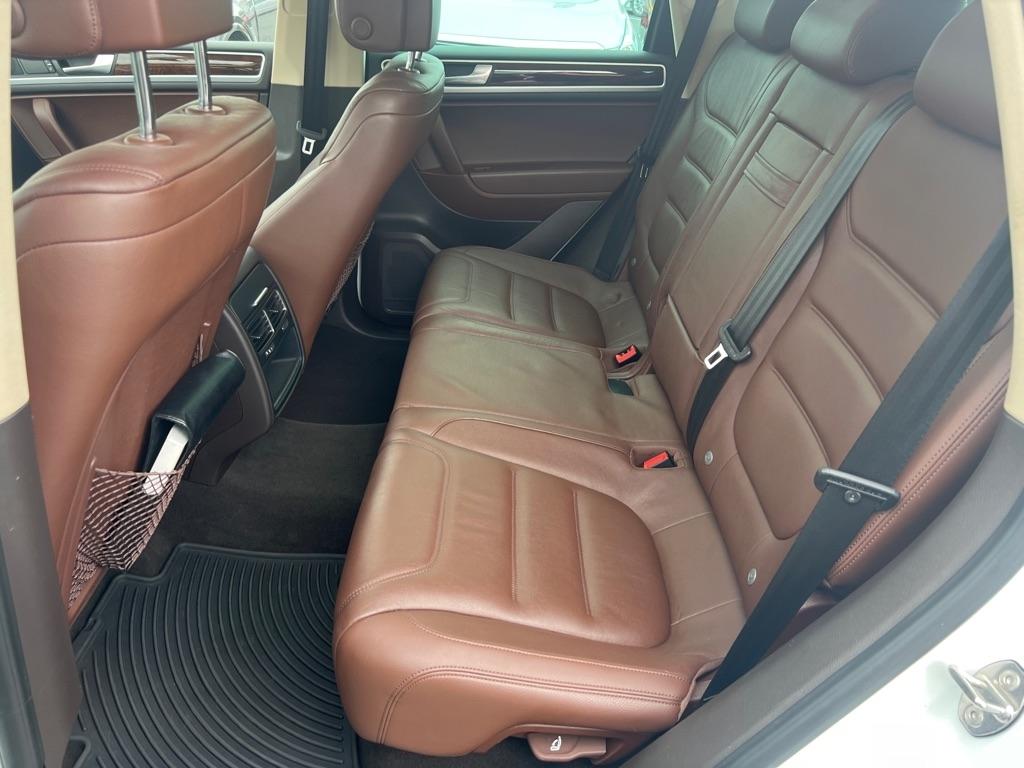Volkswagen Touareg  2014