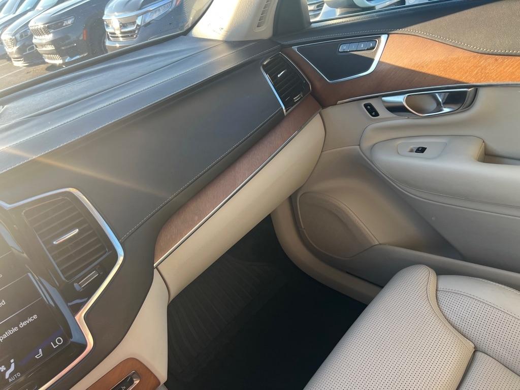 Volvo XC90  2017