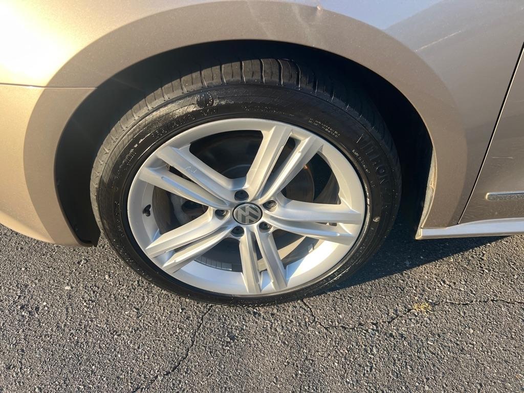 Volkswagen Passat  2015