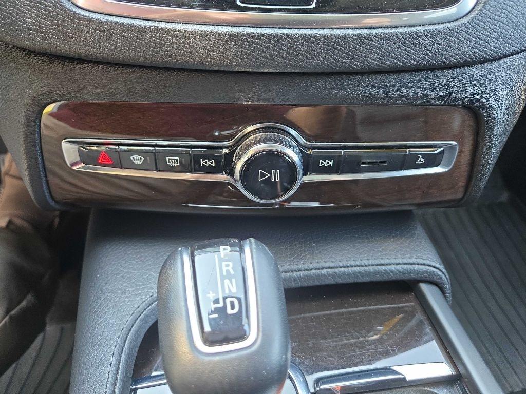 Volvo XC90  2017