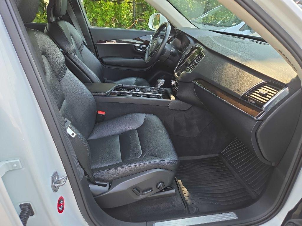 Volvo XC90  2017