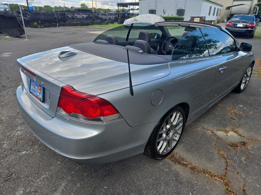 Volvo C70  2010