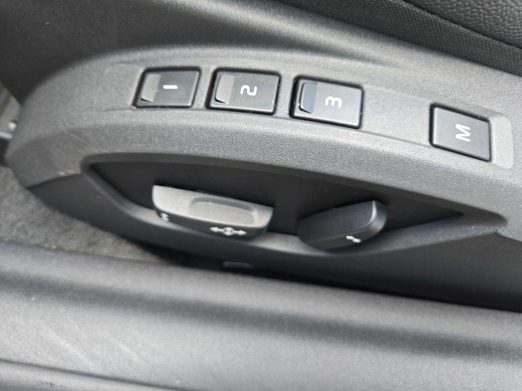Volvo C70  2010