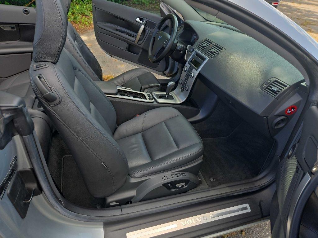 Volvo C70  2010