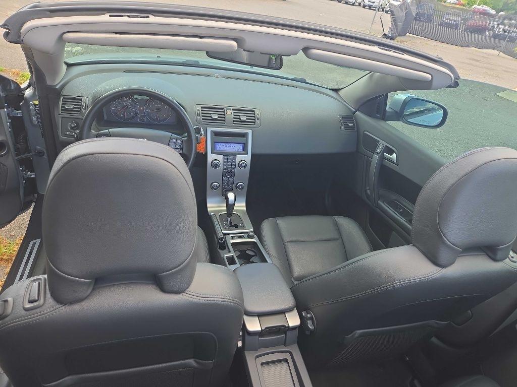 Volvo C70  2010