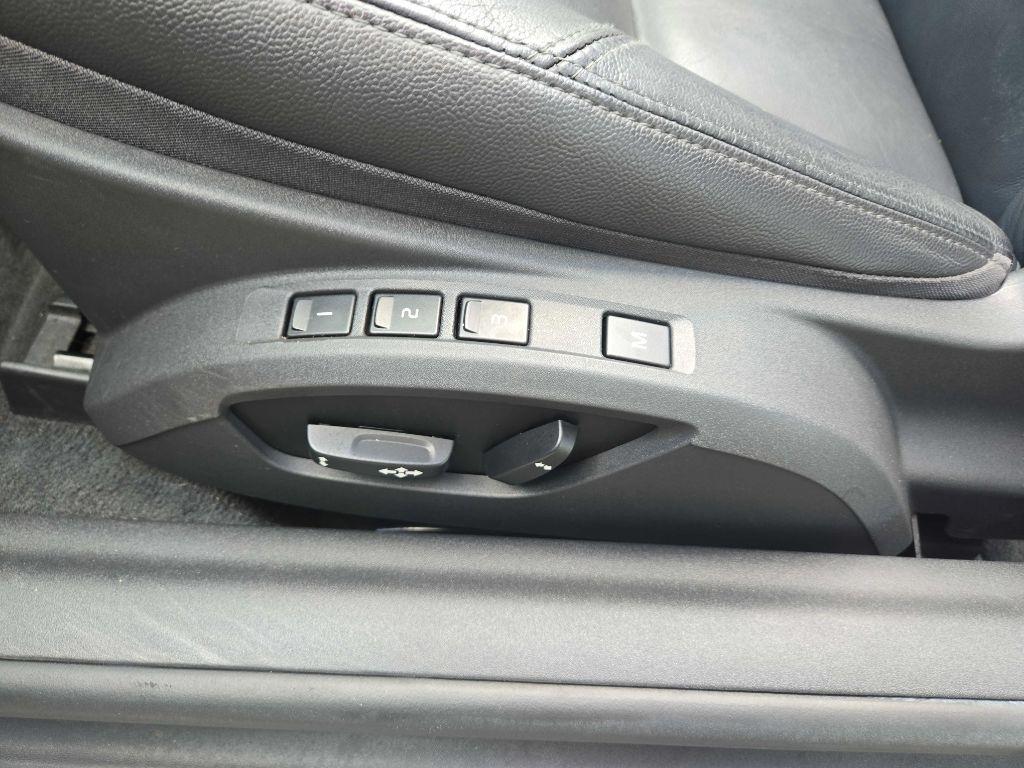Volvo C70  2010