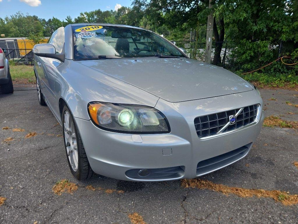 Volvo C70  2010
