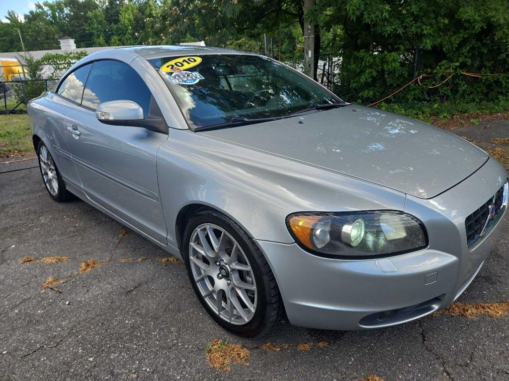 Volvo C70  2010