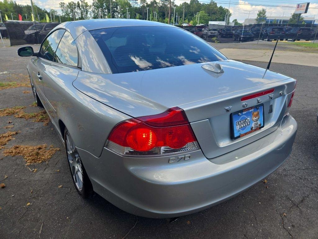 Volvo C70  2010