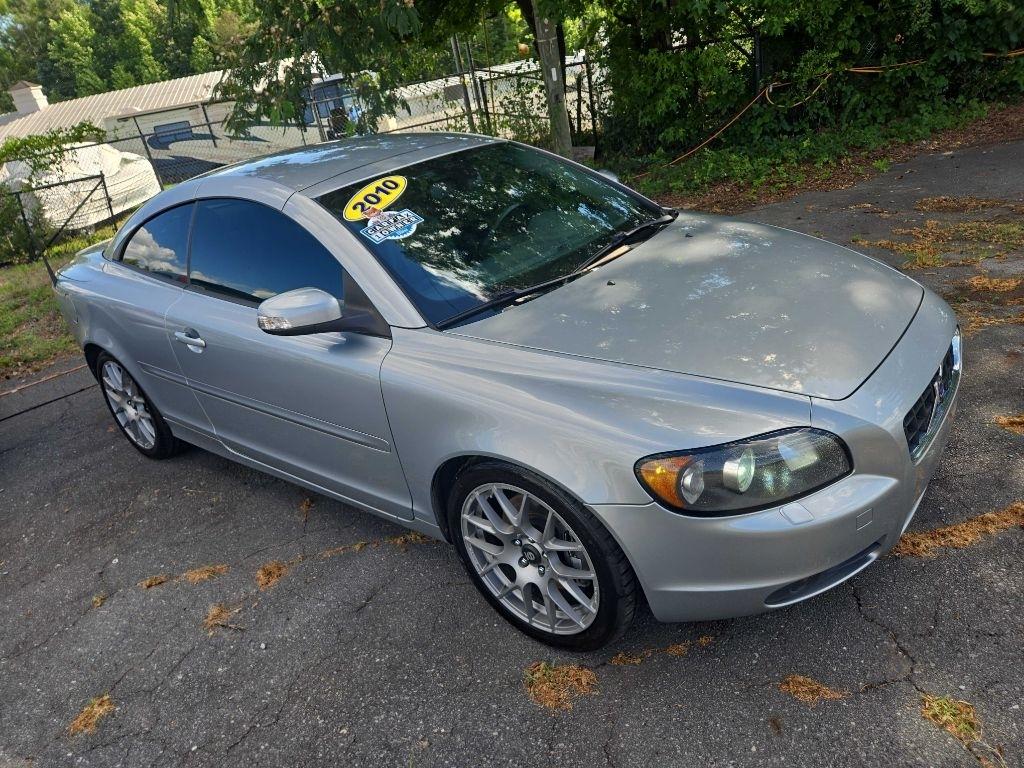 Volvo C70  2010