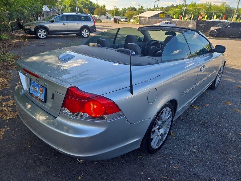 Volvo C70  2010