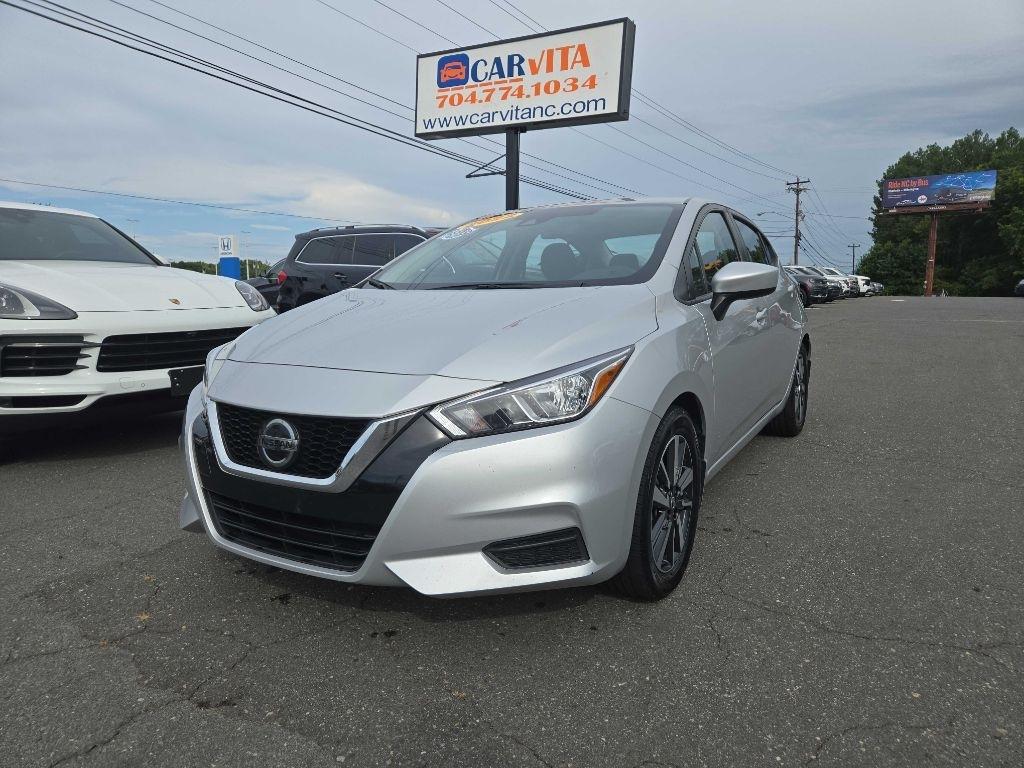Nissan Versa  2022