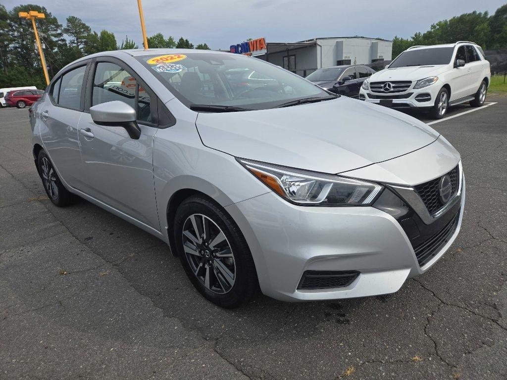 Nissan Versa  2022