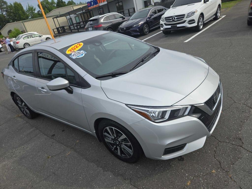 Nissan Versa  2022