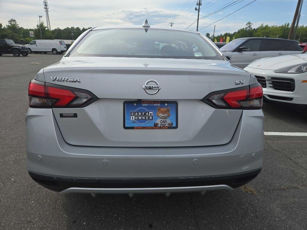 Nissan Versa  2022