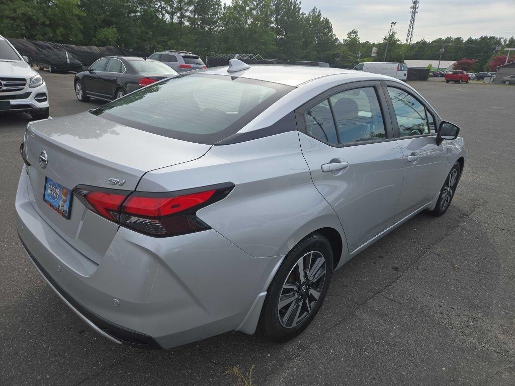 Nissan Versa  2022