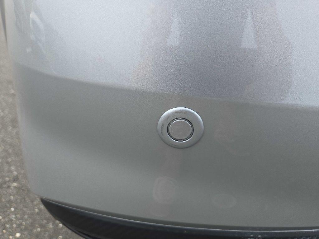 Nissan Versa  2022