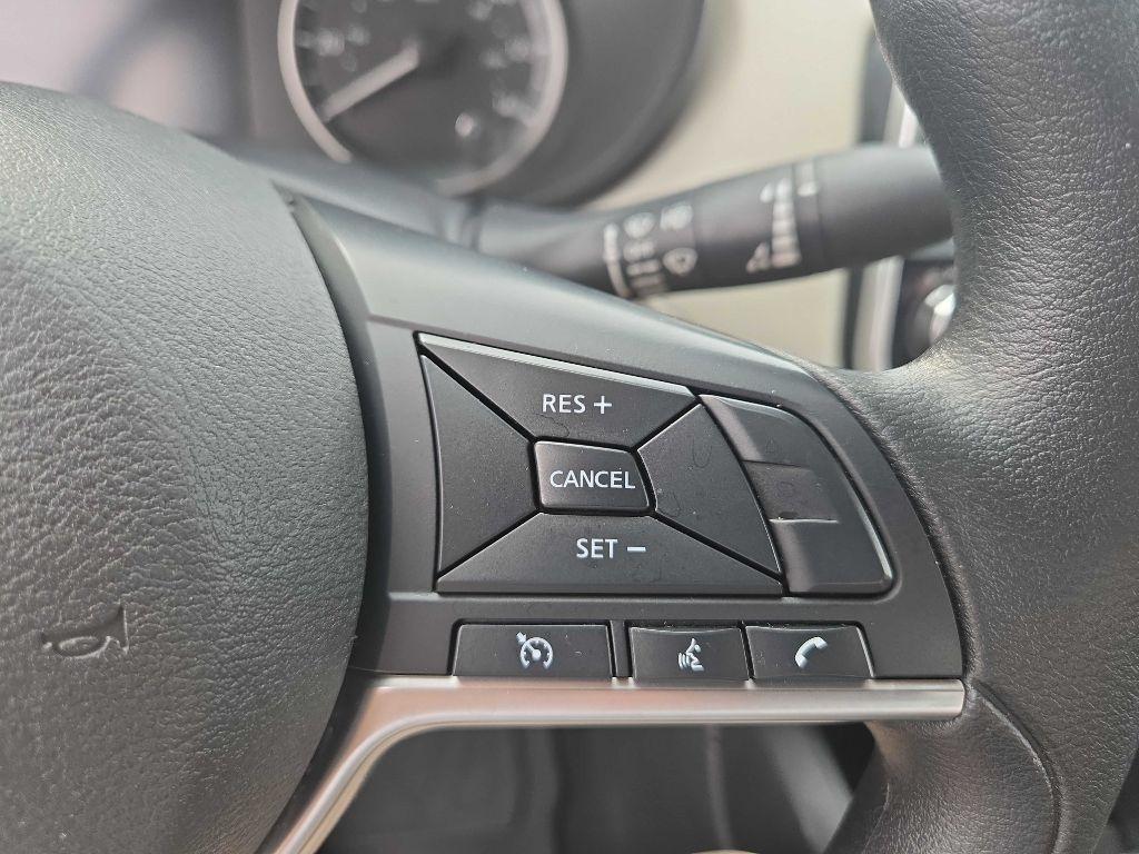 Nissan Versa  2022