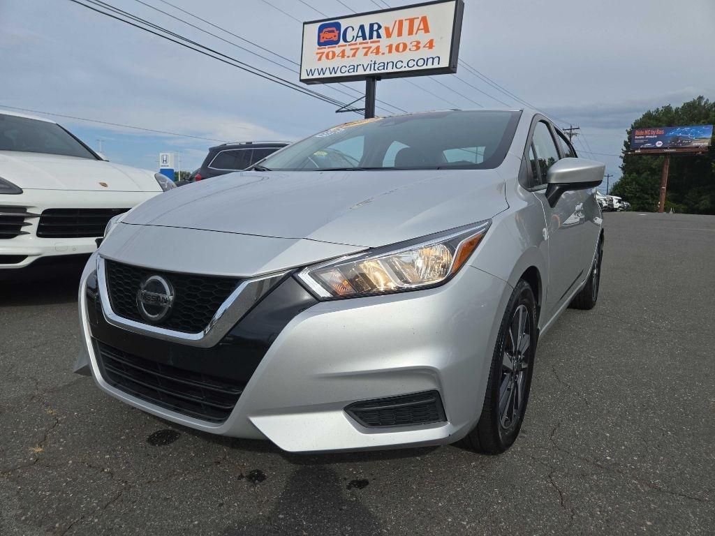 Nissan Versa  2022
